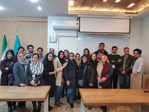 نشست آشنایی با جاذبه های گردشگری و طبیعی استان سمنان از نگاه علیرضا هاشمی